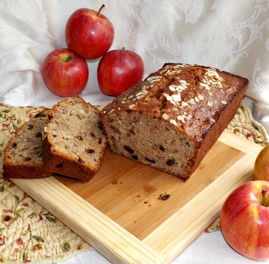 Easy Spiced Applesauce Oatmeal Quick Bread 3